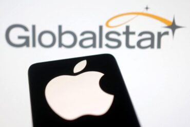 apple globalstar reuters 1730525036759.jpg